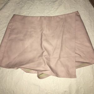 Kendall & Kylie pink leather skort